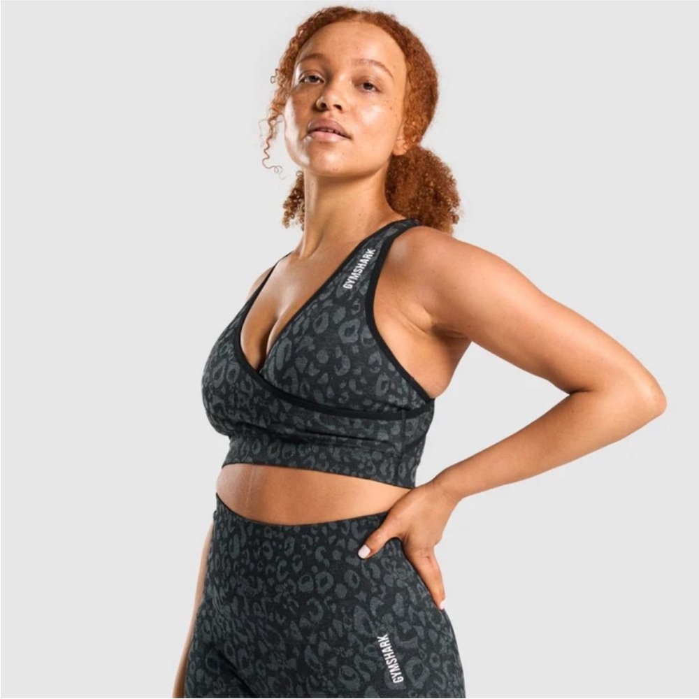 GYMSHARK Adapt Animal Seamless Sports Bra